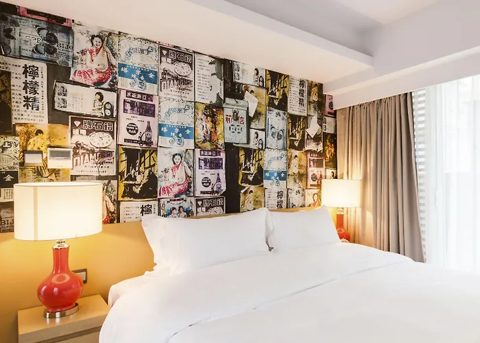 Caravel Hotel