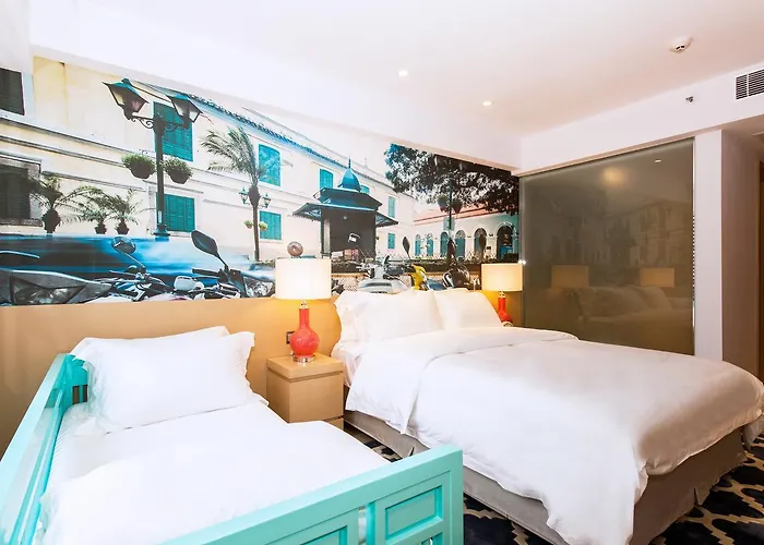 Caravel Hotel
